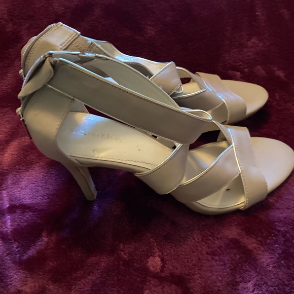 Calvin Klein heels - Picture 2 of 4